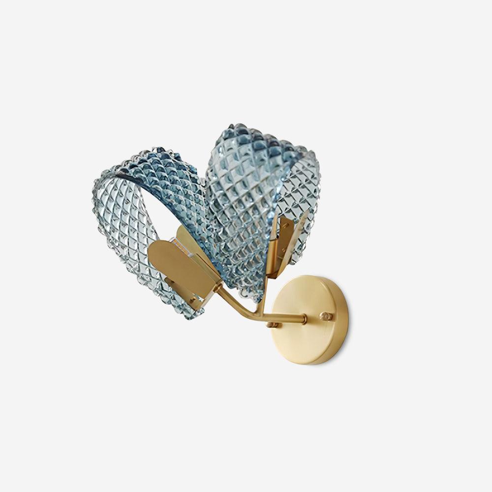 Aira Applique Murale Bleue en Verre Nervuré avec Bras en Laiton, Style Chic et Glamour