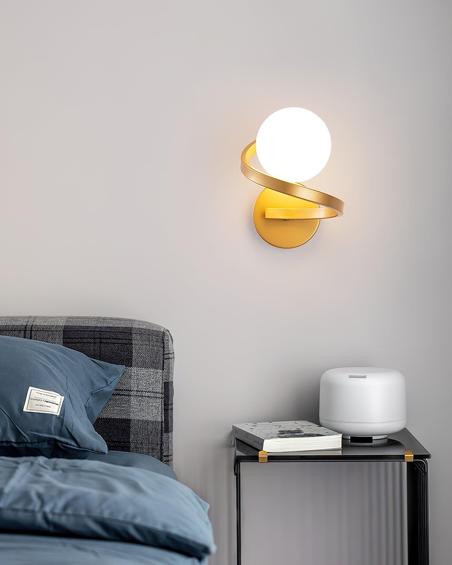 Abner Courbé Moderne Minimaliste Laiton Verre Applique Murale