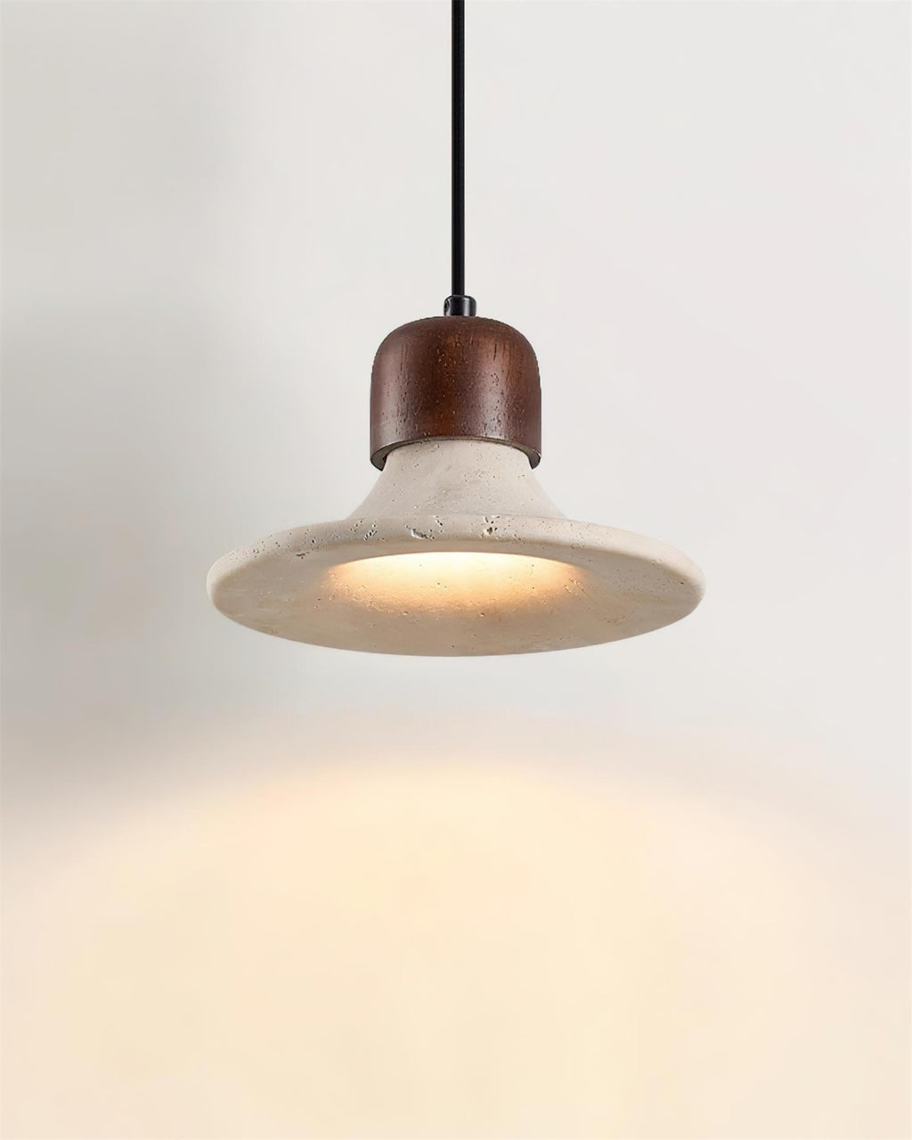 Suspension en travertin Ritta Suspension Forme Trompette Travertin