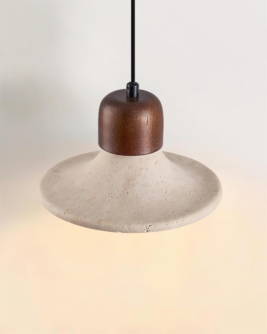 Suspension en travertin Ritta Suspension Forme Trompette Travertin