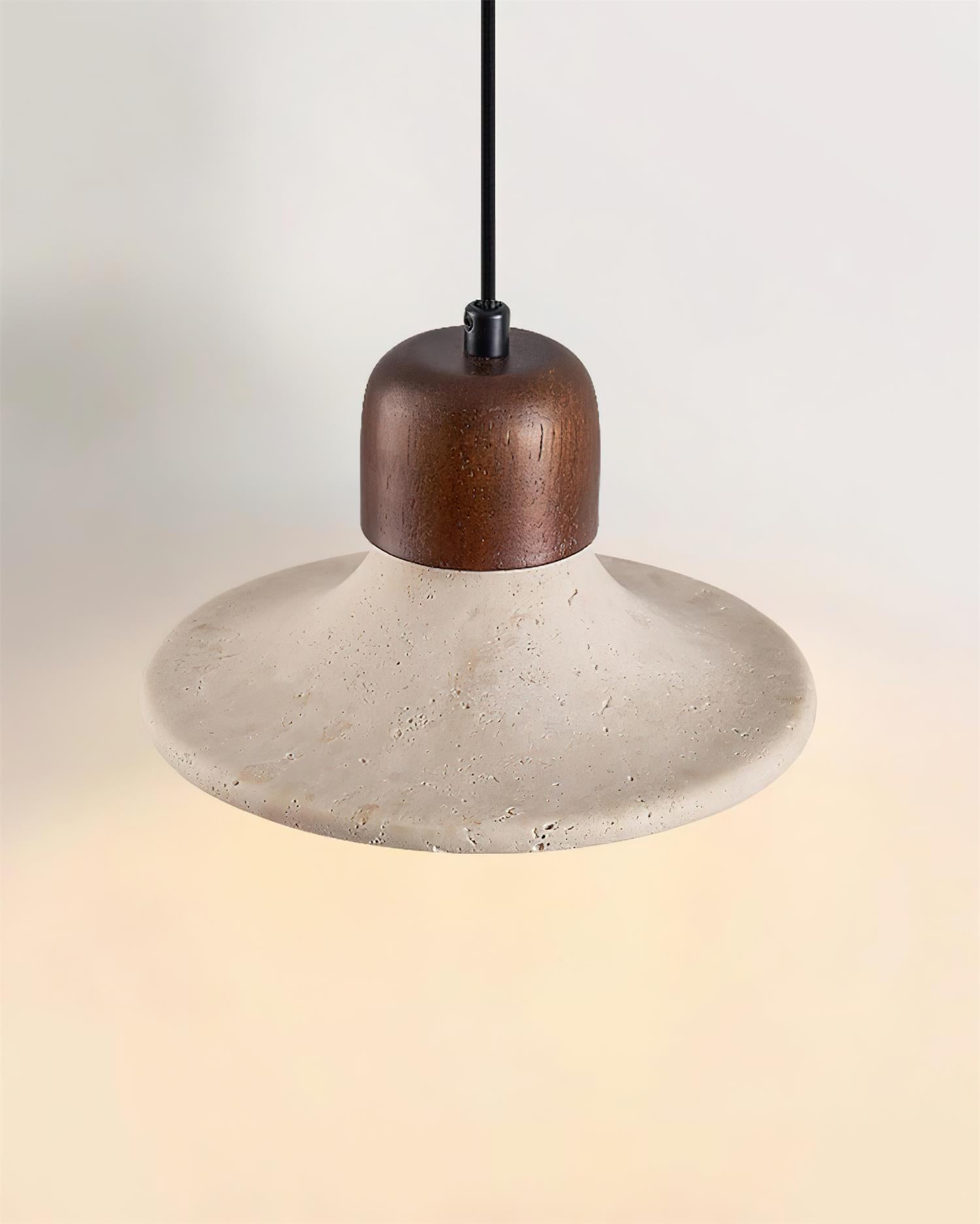 Suspension en travertin Ritta Suspension Forme Trompette Travertin