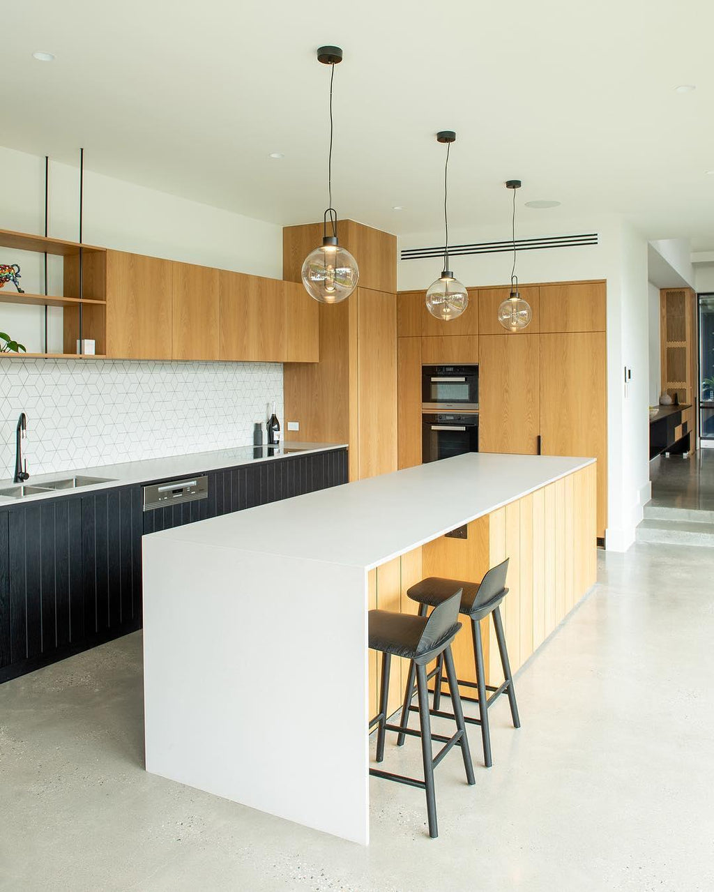 Aero Suspension Métal Moderne