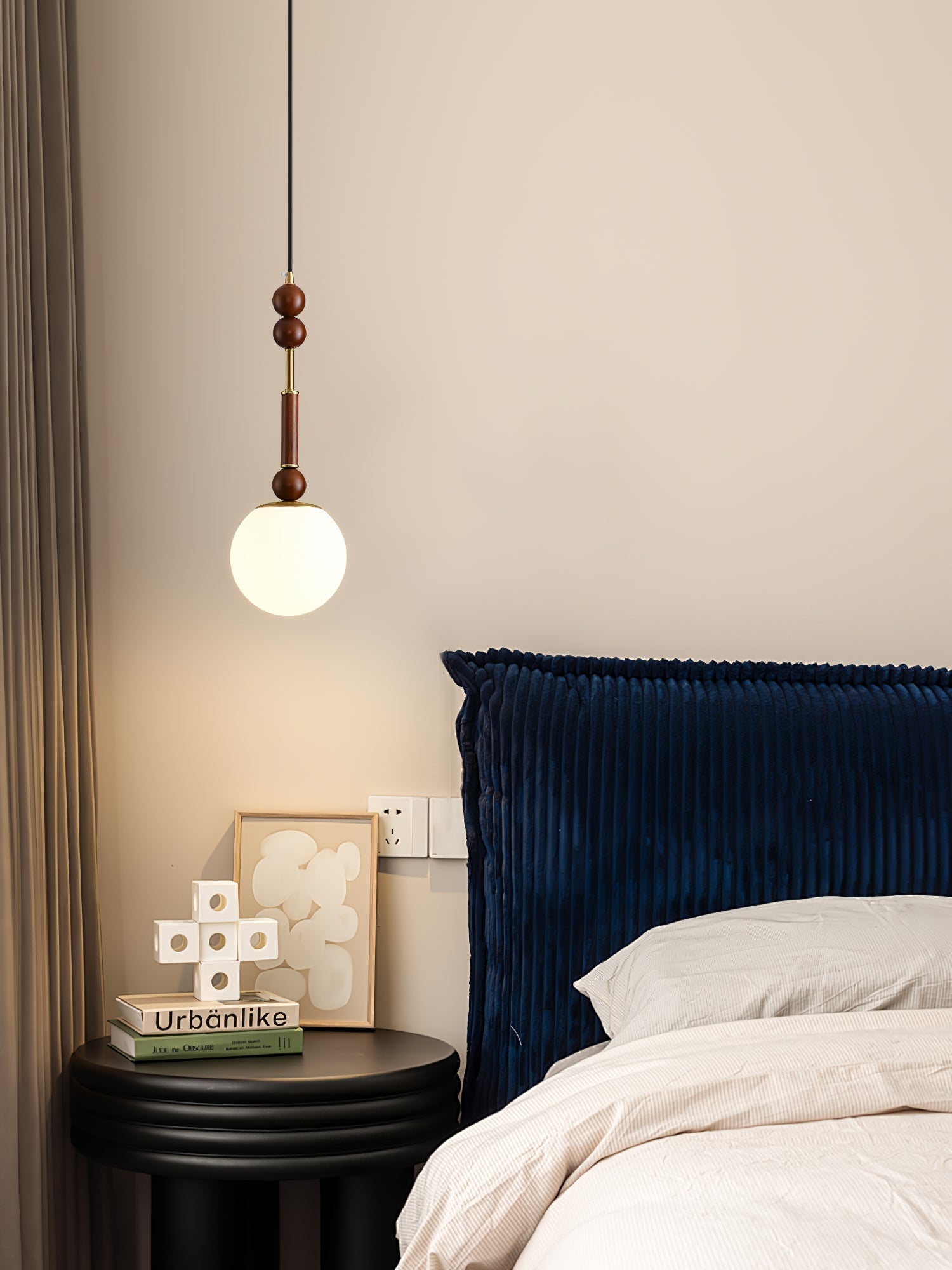 AmberGlow Suspension en Bois Vintage