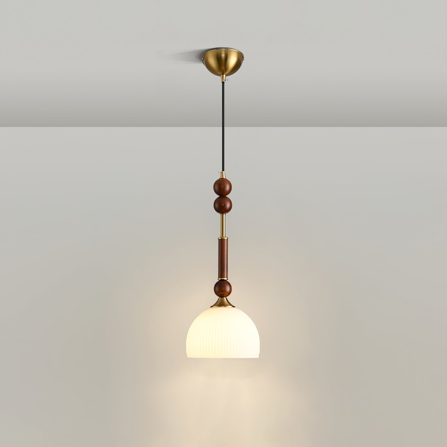 AmberGlow Suspension en Bois Vintage