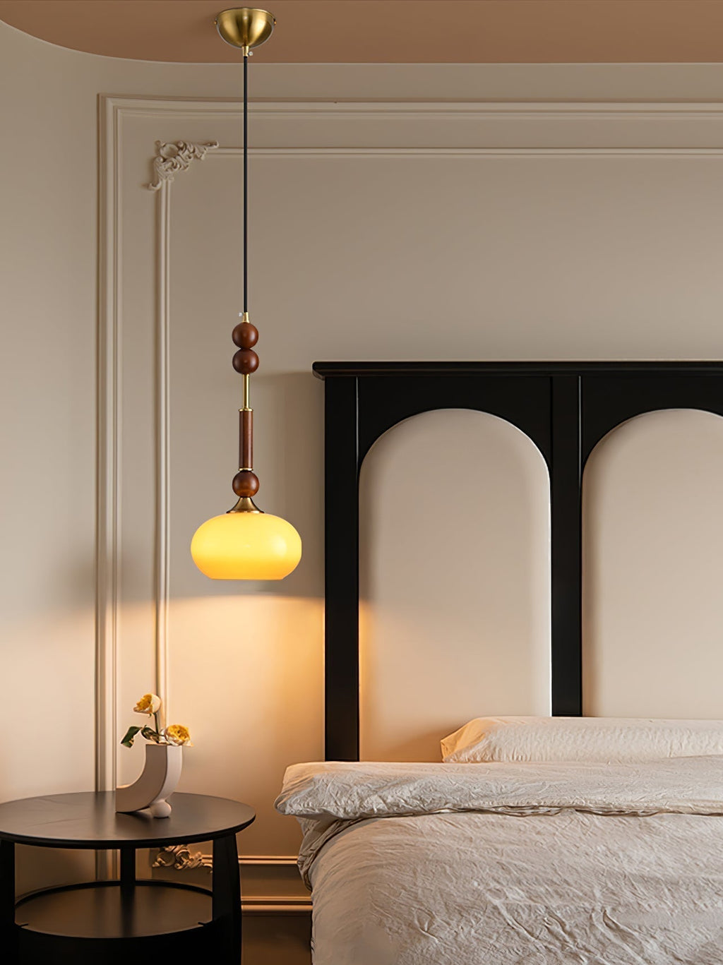 AmberGlow Suspension en Bois Vintage