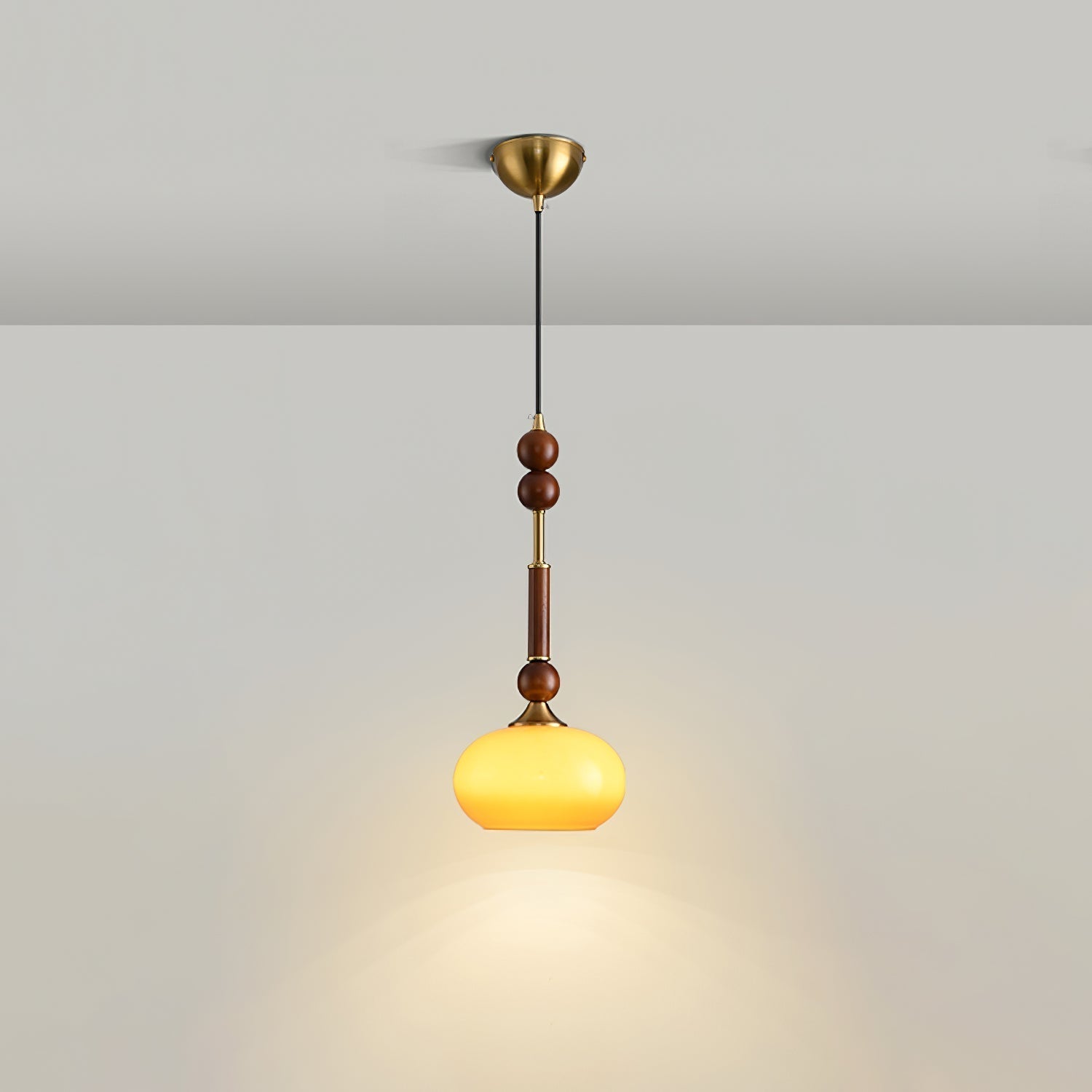 AmberGlow Suspension en Bois Vintage