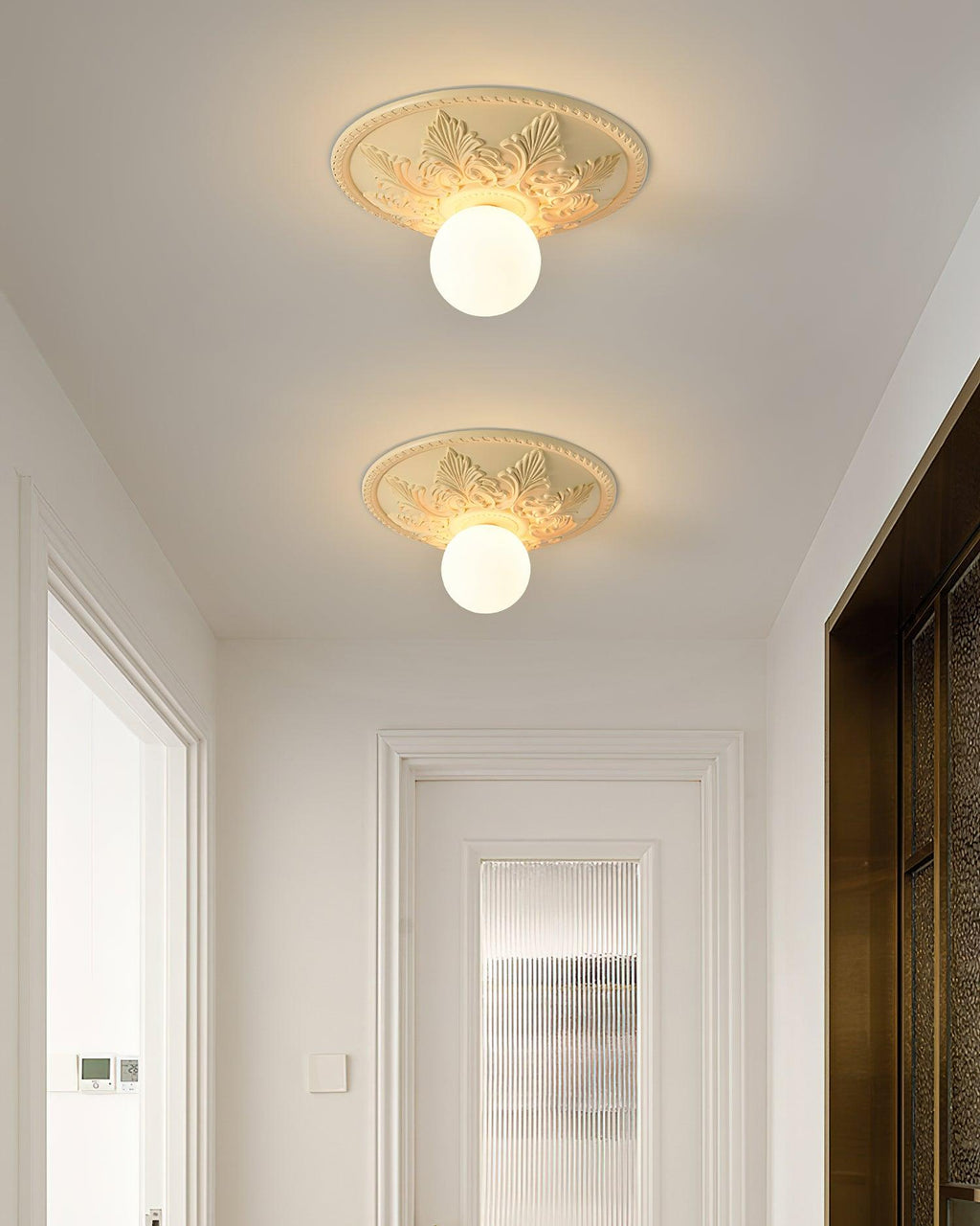 Luminaire en verre Aero Plafonnier Classique Globe en Résine et Verre
